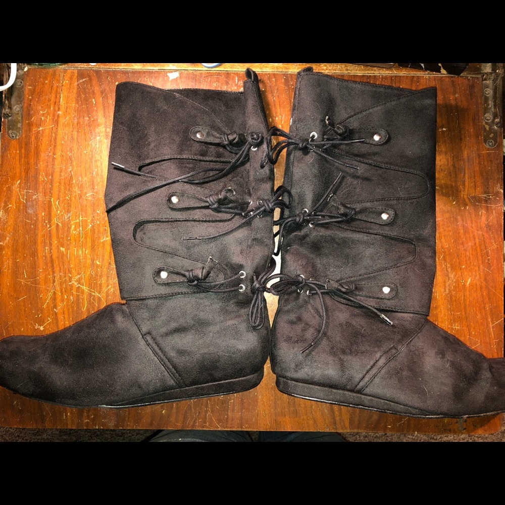 Black Boots